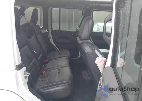 2018 Jeep Wrangler Unlimited Sahara z USA, uszkodzony, nr VIN 1C4HJXEG5JW294430